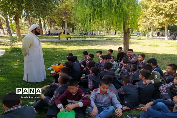 اردوی یک‌روزه دهه‌هشتادیا طرح شهید نیری در ورامین