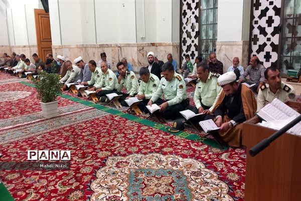 محفل انس با قرآن کریم در هفته نیروی انتظامی در کاشمر