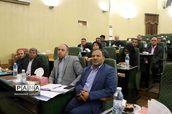 نشست فصلی دهیاران خسروشاه و باسمنج با مدیران استان آذربایجان شرقی