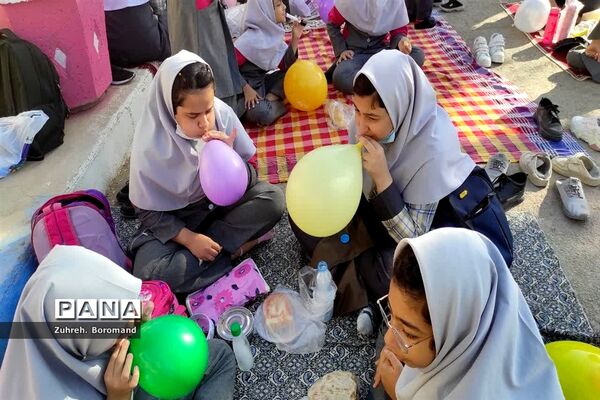 جشن روز جهانی کودک در دبستان 22بهمن ناحیه یک
