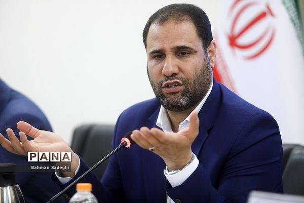 نشست مدیران ستاد  مبارزه با مواد مخدربا حضور وزیر آموزش و پرورش