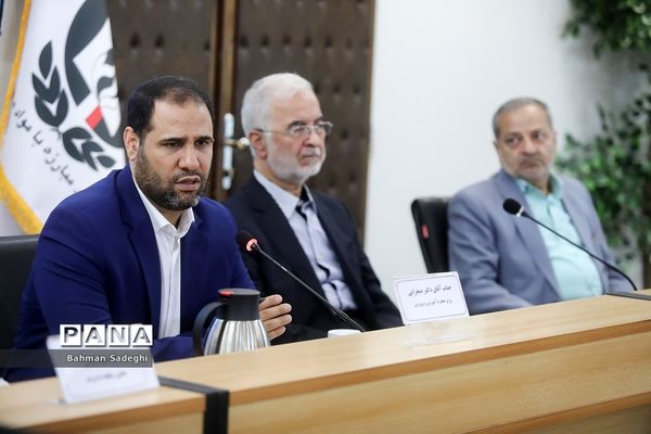 نشست مدیران ستاد  مبارزه با مواد مخدربا حضور وزیر آموزش و پرورش