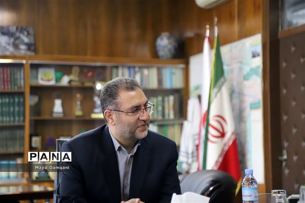 آیین امضای تفاهم‌نامه بین جمعیت مبارزه با استعمال دخانیات ایرانیان و اداره‌کل آموزش و پرورش شهر تهران