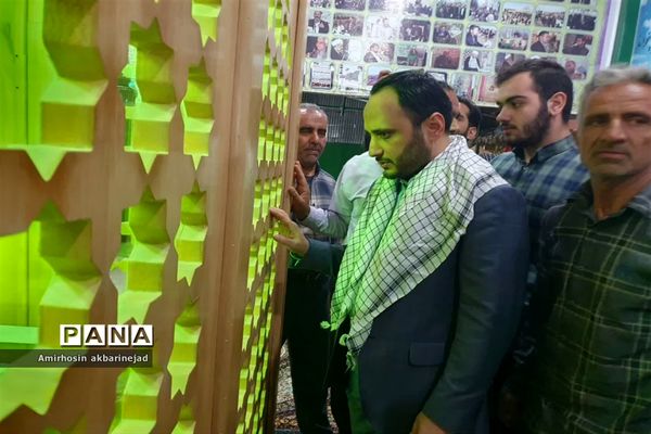 هجدهمین یادواره شهدای گمنام و ۲۰ شهید حسین آباد کویر