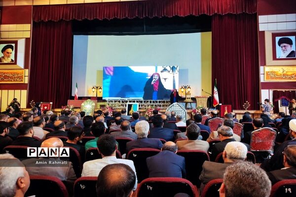 نشست وزیر آموزش و پرورش با فرهنگیان استان فارس