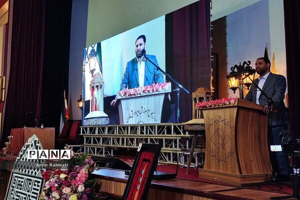 نشست وزیر آموزش و پرورش با فرهنگیان استان فارس