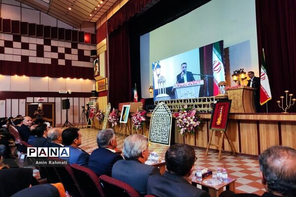 نشست وزیر آموزش و پرورش با فرهنگیان استان فارس