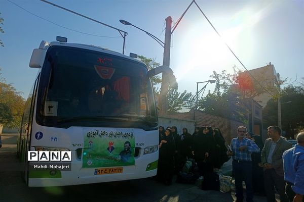 مراسم اعزام ۲۰۰ دانش‌آموز دختر به راهیان نور غرب کشور