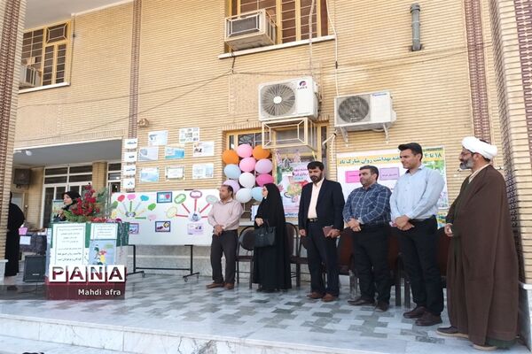 نواختن زنگ هفته بهداشت روان در دبیرستان یعقوب بهبهانی
