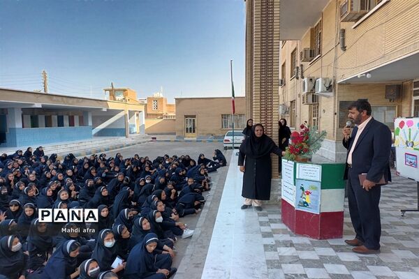 نواختن زنگ هفته بهداشت روان در دبیرستان یعقوب بهبهانی