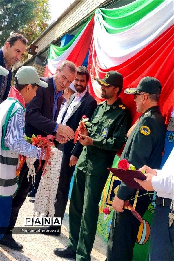 نواختن زنگ همبستگی با مردم فلسطین در شهرستان مانه وسملقان
