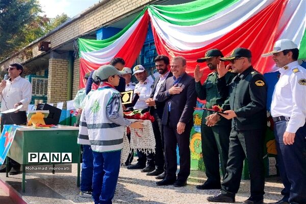 نواختن زنگ همبستگی با مردم فلسطین در شهرستان مانه وسملقان