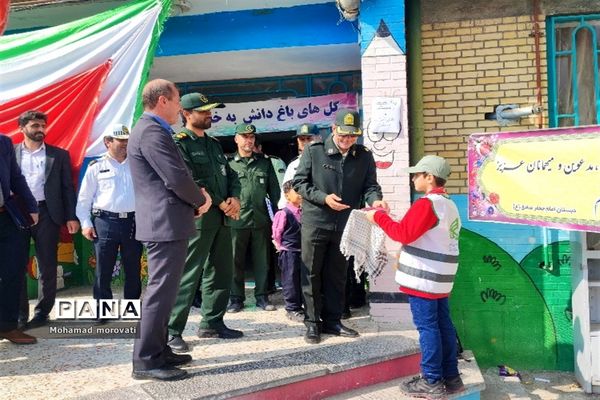 نواختن زنگ همبستگی با مردم فلسطین در شهرستان مانه وسملقان