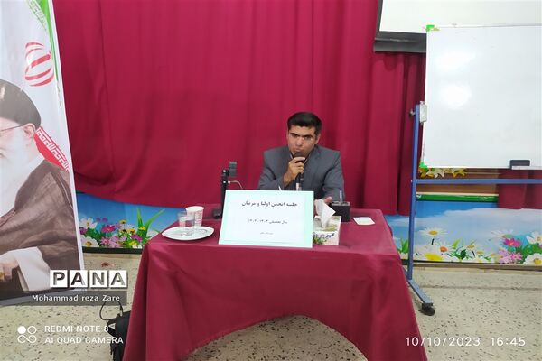 برگزاری اولین جلسه انجمن اولیا و مربیان در دبیرستان تازه تاسیس میثاق