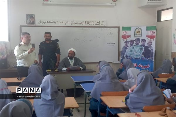 گرامیداشت هفته نیروی انتظامی در خلیل‌آباد