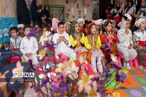 جشن غنچه‌ها در شهرستان فاروج