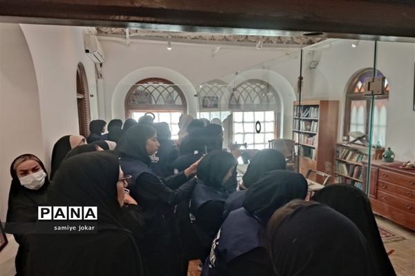 بازدید دانش آموز خبرنگاران استان فارس از موزه  سینما در اولین روز از اردوی ملی آموزش خبرنگاران پانا