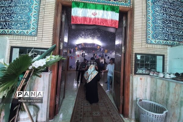 برگزاری جلسه انجمن اولیا و مربیان دبیرستان پسرانه عبدالحسین قفلی در ناحیه ۷