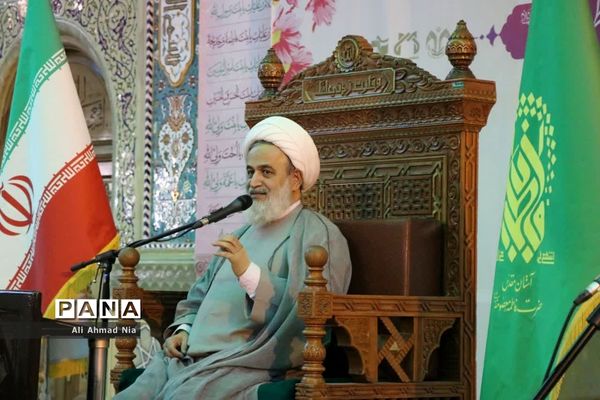 اجتماع دانشجویان دختر سراسر کشور در حرم حضرت معصومه(س)