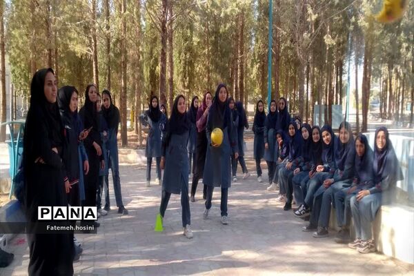 برگزاری برنامه صبح نشاط در پارک ولیعصر مروست