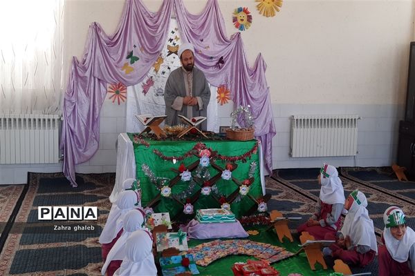 شروع آموزش قرآن کلاس اولی های آموزشگاه هفده شهریور