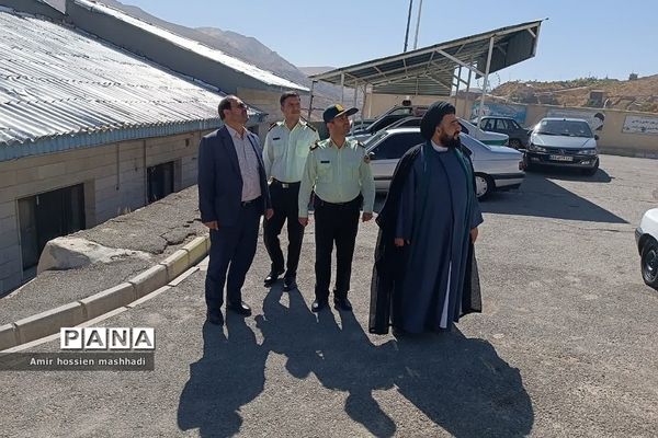 دیدار و تجلیل امام‌جمعه رودهن از کارکنان نیروی انتظامی رودهن و آبعلی