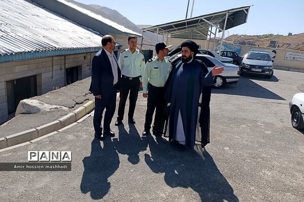 دیدار و تجلیل امام‌جمعه رودهن از کارکنان نیروی انتظامی رودهن و آبعلی