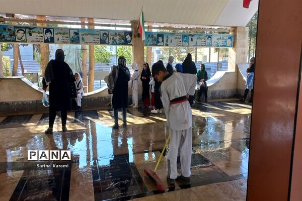 مراسم غبارروبی و میثاق با شهدای شهرستان رباط کریم