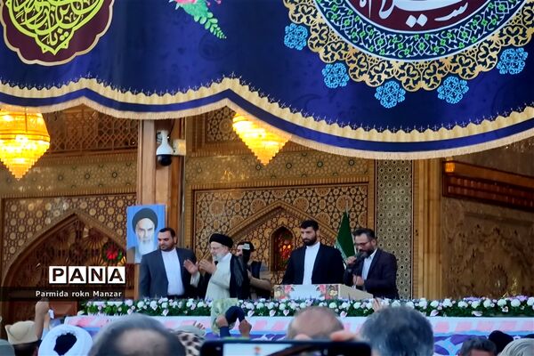 دیدارمردمی رئیس جمهوری با مردم  شیراز