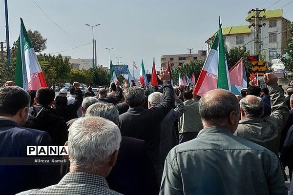 راهپیمایی ضد صهیونیستی دانش‌آموزان و فرهنگیان صفادشت در حمایت از مردم فلسطین