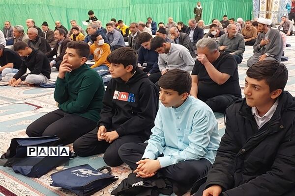 راهپیمایی ضد صهیونیستی دانش‌آموزان و فرهنگیان صفادشت در حمایت از مردم فلسطین