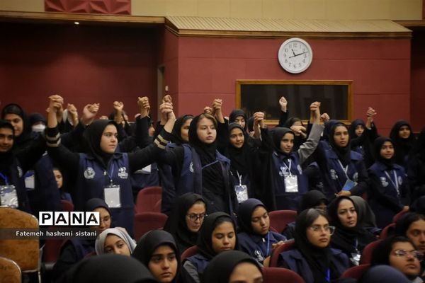 دومین روز از اردوی ملی آموزش دانش‌آموز خبرنگاران دختر