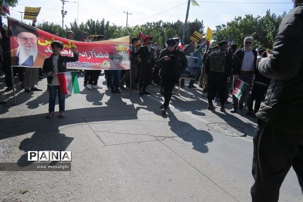 برگزاری راهپیمایی برای حمایت از کودکان فلسطینی در بجنورد