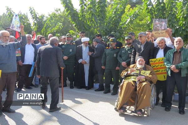 برگزاری راهپیمایی برای حمایت از کودکان فلسطینی در بجنورد