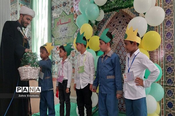 جشن قرآن دانش‌آموزان پایه اول در مدارس شهرستان ملارد