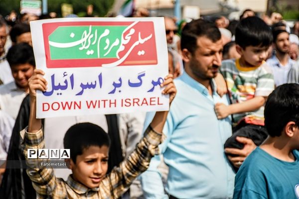 حضور پرشور مردم اهواز در راهپیمایی طوفان الاقصی