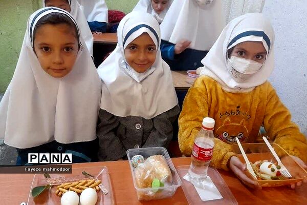 زنگ‌سلامتی و استفاده از صبحانه سالم در مدارس رودهن