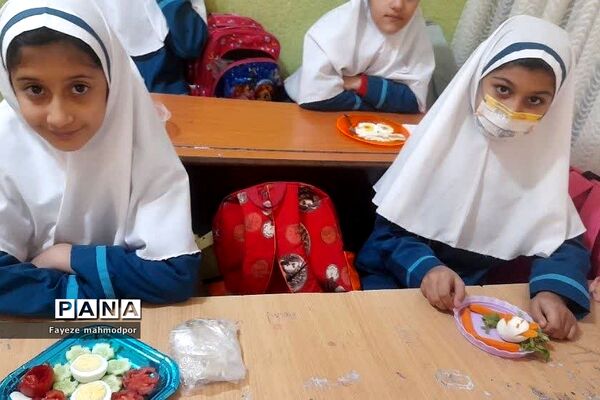 زنگ‌سلامتی و استفاده از صبحانه سالم در مدارس رودهن
