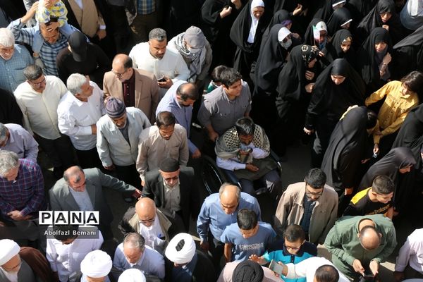 راهپیمایی مردم قم در حمایت از مبارزان فلسطینی