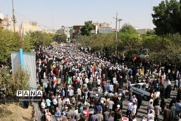 راهپیمایی مردم قم در حمایت از مبارزان فلسطینی