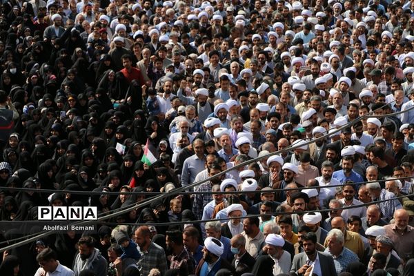 راهپیمایی مردم قم در حمایت از مبارزان فلسطینی