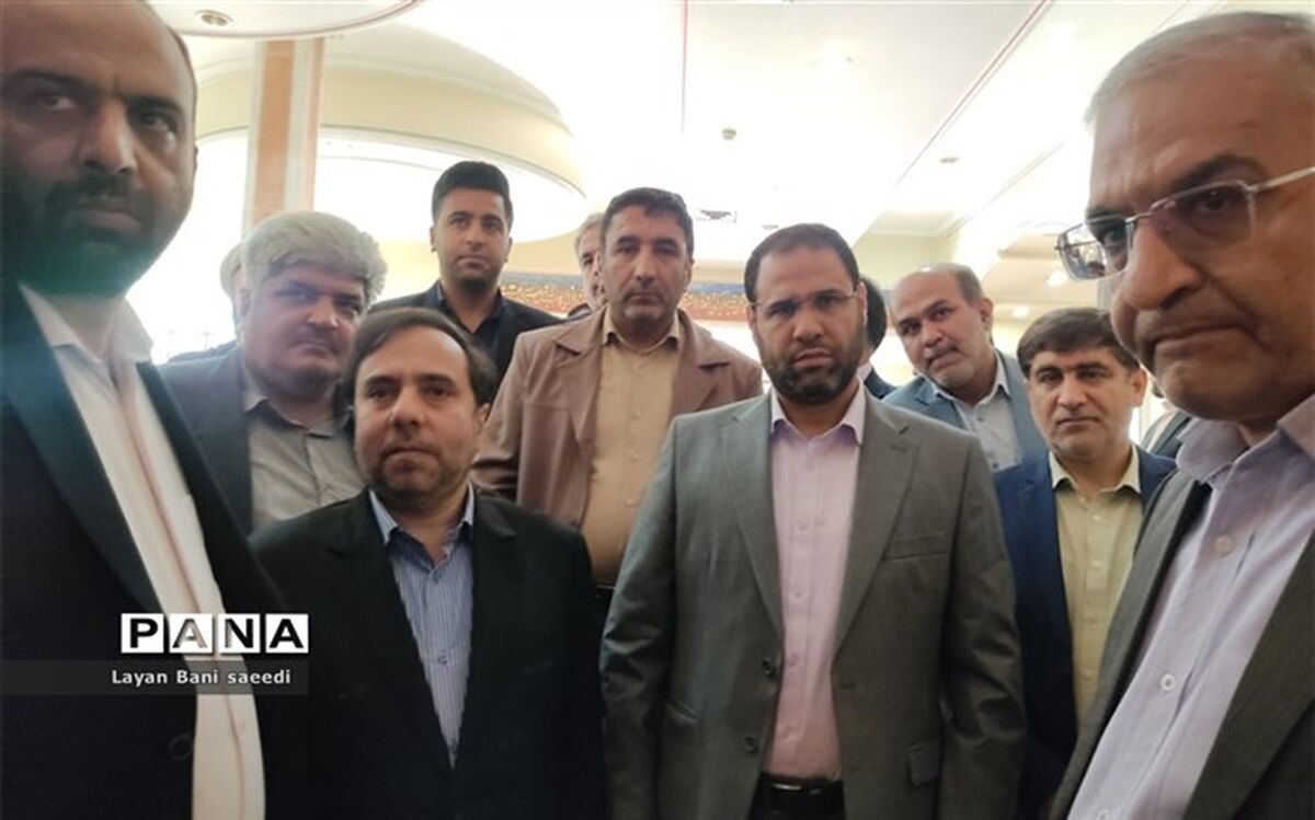 دیدار وزیر آموزش و پرورش با فرهنگیان و دانش آموزان فارس