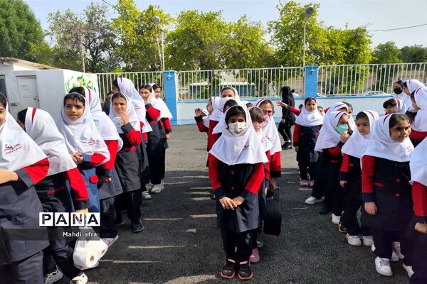 دیدار دانش‌آموزان دبستان حوریای بهشتی با سالمندان سرای آل یاسین بهبهان