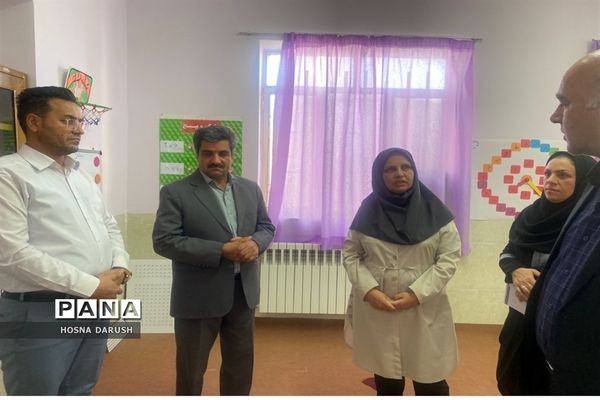 بازدید رئیس اداره آموزش و پرورش استثنایی ازمدارس شهرستان ششتمد