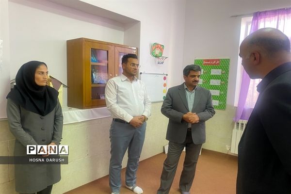 بازدید رئیس اداره آموزش و پرورش استثنایی ازمدارس شهرستان ششتمد