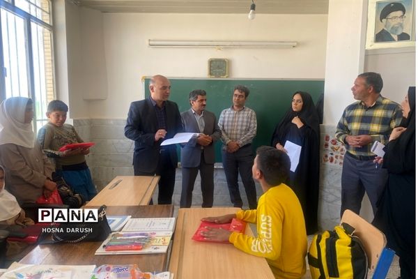 بازدید رئیس اداره آموزش و پرورش استثنایی ازمدارس شهرستان ششتمد