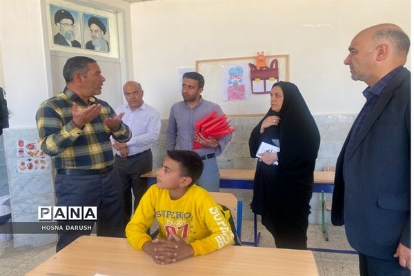 بازدید رئیس اداره آموزش و پرورش استثنایی ازمدارس شهرستان ششتمد