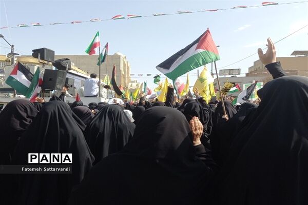 حضور کودکان و نوجوانان قمی در راهپیمایی حمایت از ملت فلسطین