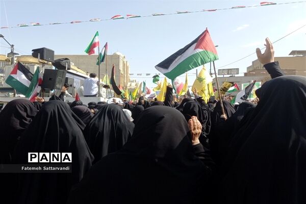 حضور کودکان و نوجوانان قمی در راهپیمایی حمایت از ملت فلسطین