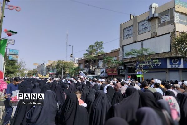 حضور کودکان و نوجوانان قمی در راهپیمایی حمایت از ملت فلسطین